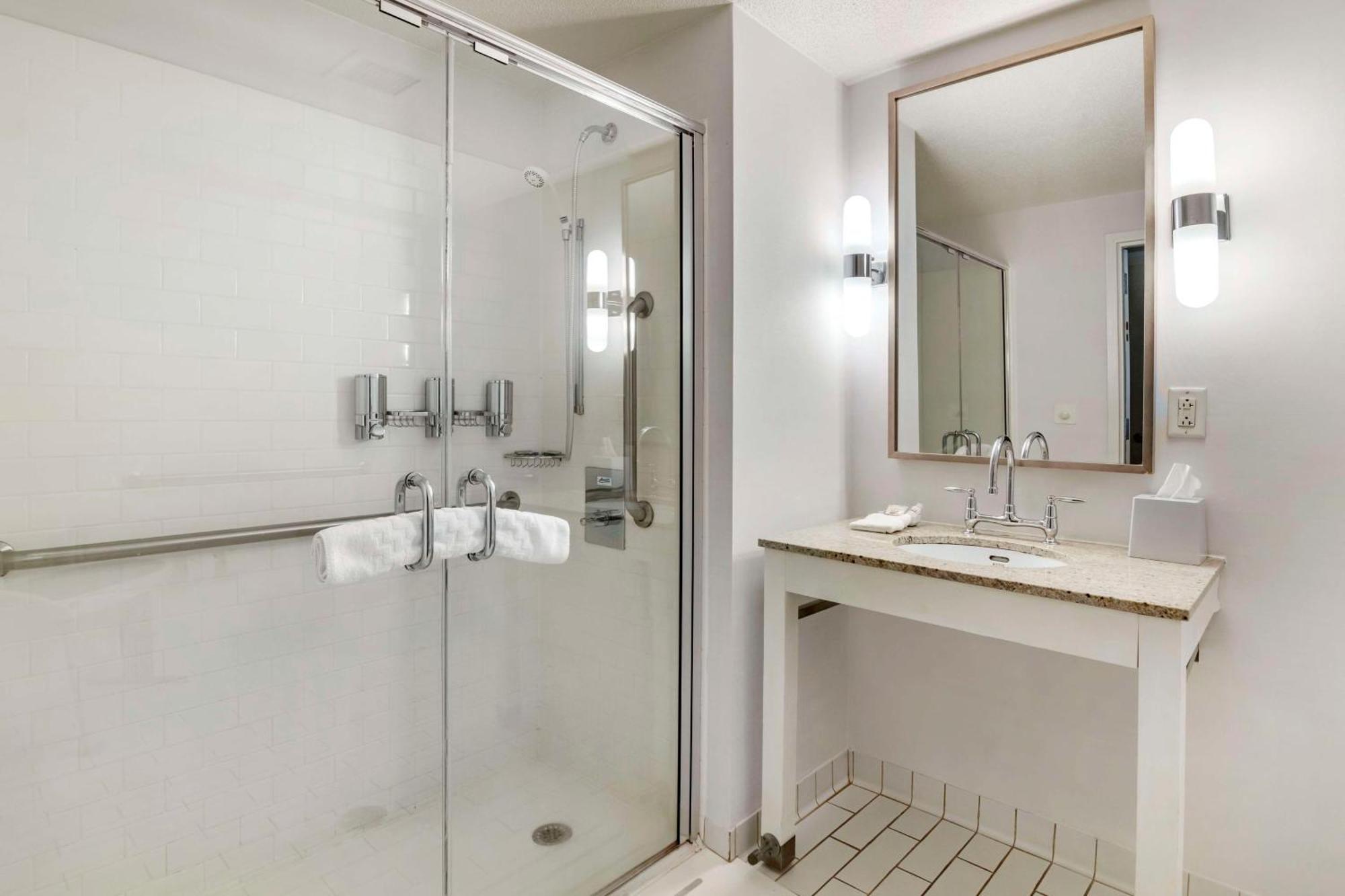 Bangor Aviator Hotel BW Premier Collection Bagian luar foto